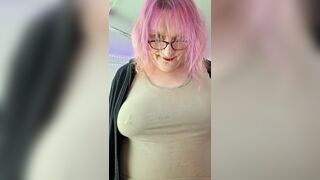A harmless unboxing movie with Princess Udders