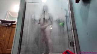 Sexy BBW Amanda Teasing in the Shower