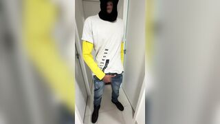 Gifted Delivery Dude Drilled the Lewd Trans Woman's Ass