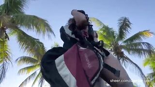 HAVING SEX ON A PARAGLIDING PLATFORM
