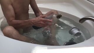 Shooting cum after using a Bathmate X40 and Xtreme X50