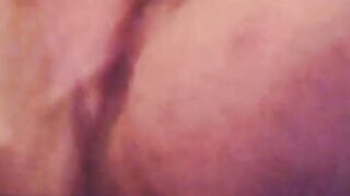 Making her pussy cum with my hands