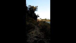 cirelda stripped on the lake