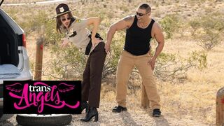 TRANS BEAUTIES - Draven Navarro Submits To Emma Rose By Kneeling Down & Giving Her A Sensational BJ