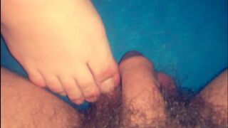 Kinky girl Mari wear and do footjob in stockings - MariLewdVi