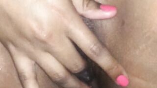 Pretty vagina squirt
