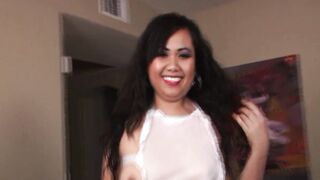 Ahegao Golden-haired Wench Fingered to Trickling Moist Orgasm
