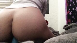 My first vid and dildo