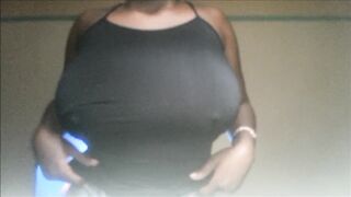 Ebony boob Reveal
