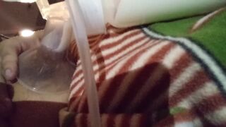 MILF pumps big tits