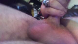 Momma's vagina jacking off