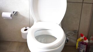 5 minute Pee Compilation