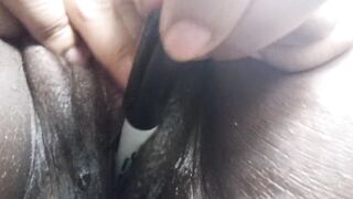 Rubbin oil on my corpulent vagina til i squirt