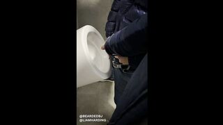 Hot daddy gives hot fellatio to hawt hunk in public washroom