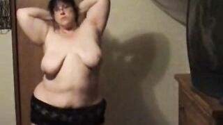 BBW lazily strips in nature's garb shows off big butt, big titties part 2 - Not HD Quality