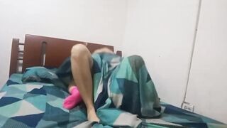 EVERY STEPFATHER'S NIGHTMARE : stepdaughter rests during the time that her stepfather watches her and masturbates and then screws her