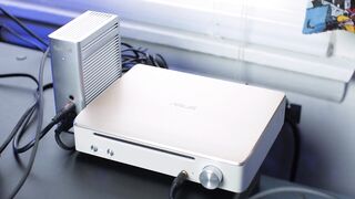 The Most COMPACT Streaming Sit-Stand Setup??