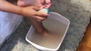 Mistress g feet foot fetish