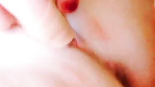 Screwing my juicy twat