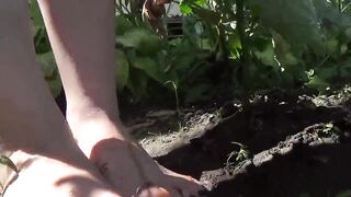 Lick my dirty feets doxy!