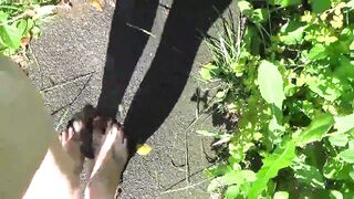 Lick my dirty feets doxy!