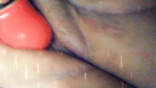 SUPER SOAKED TWAT CUMS ON CAMERA HARD