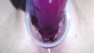 CLOSE UP CUNT MASTURBATION