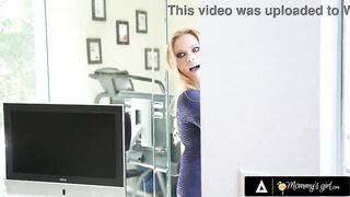 MAMMAS BEAUTY - Nosy Neighbor Caught MILF Reena Sky & stepbae Tiffany Watson - ITALIAN SUBTITLES