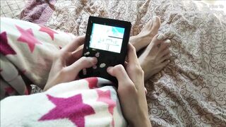 Girl Showing Sexy Feet Playing Old Games FOOT FETISH - Nina Yo