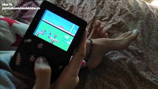 Girl Showing Sexy Feet Playing Old Games FOOT FETISH - Nina Yo