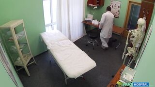 Fake Hospital - Marvelous Patient Prepped for Doctor's Fellatio Medication: a Sexy Hospital Meeting