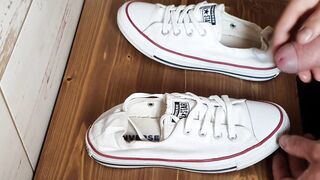Cumming on new Converse
