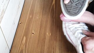 Cumming on new Converse