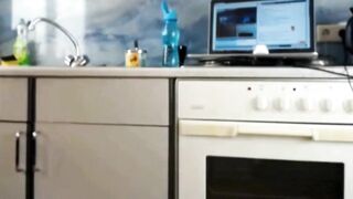 Sexydea's Naughty Kitchen Twerk: Seductive Moves to Spice up Your Appetite!