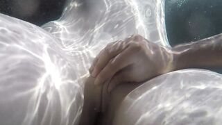 Hot Teen Couple Have Pool Sex In Airbnb + Cumshot JAKEANDHOLLY