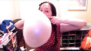 Blowing Giant Bubblegum Bubbles with a Whole Roll of Bubbletape!