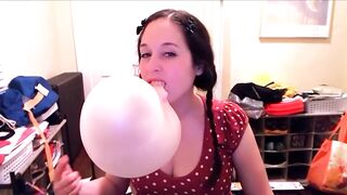 Blowing Giant Bubblegum Bubbles with a Whole Roll of Bubbletape!