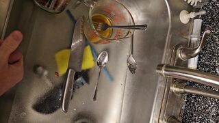 Quick urinate on the immodest dishes