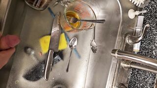 Quick urinate on the immodest dishes