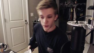 Stepbro plays guitar and eats a burrito (Foot reveal at 20 subs)