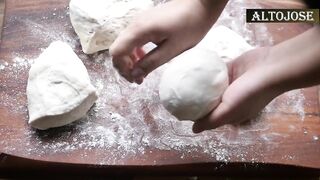 what the fuck delightful baguette。好吃美味的法棍。