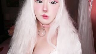 Bunny Girl Cums Truly Fast on Dildo (*´ω｀*)
