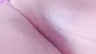 DILDO ON OBESE YOUNG PUSSY