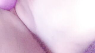 DILDO ON OBESE YOUNG PUSSY