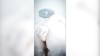 Big bubble baths booty anal