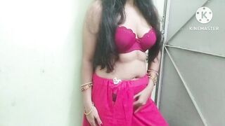 Showing her vagina on live call