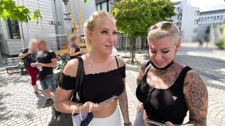 Lara CumKitten - Teaser FERNGESTEUERT durch die City