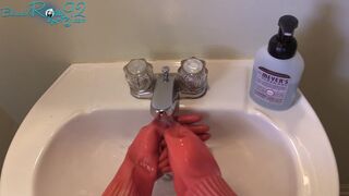 MILF Uses Protection In advance of Getting Smutty