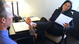 Office Foot Doxy: This Is Your Job, Moron!