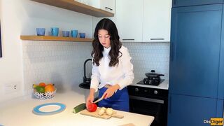 Neighbor Says This chab Craves to Learn How to Cook, but It Turns Out This chab Desires Me in Anal